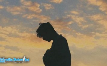 Senyuman di Atas Penderitaan Orang Lain