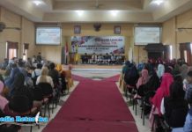 Pembukaan Sidum VIII BEM STKIP, Buku Rebutan Lahan di Pesisir Pantai Sumenep Dibedah