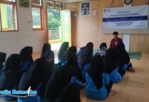 Sekjend LPM Retorika Berikan Kelas Menulis pada Calon Anggota H-KIS