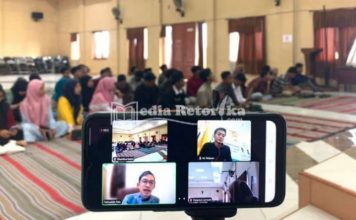 Finishing Sekolah Filsafat UKM PI Sukses Hadirkan Fahruddin Faiz Secara Virtual