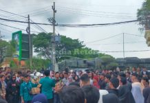Kawal Masa Depan Kampus, Ratusan Mahasiswa STKIP Kepung Kantor PPLP