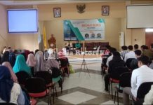 Gandeng HMP, Mahasiswa Baru PGSD Sukses Gelar Bedah Buku Destana