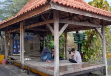 Gazebo Dinilai Akan Ambruk, Mahasiswa STKIP PGRI Sumenep Khawatirkan Kejadian Serupa