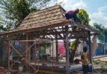 Belum Ada Instruksi Renovasi dari Pimpinan STKIP PGRI Sumenep, Gazebo Dirobohkan