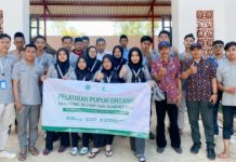 Wujudkan Pertanian Produktif, KKN STKIP PGRI Sumenep Gelar Pelatihan Pupuk Organik