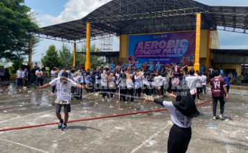 Meriah! Aerobic Colour Party Cara Mahasiswa PJKR Branding UPI Sumenep