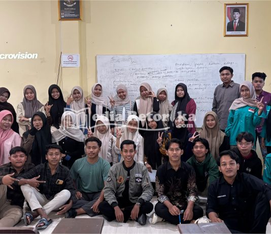 Kajian Fakultatif HMP PGSD UPI Sumenep Bahas Strategi Menulis Esai Akademik